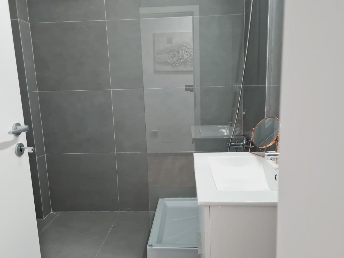 Lovely Ultracentral Apartment With Parking Cluj-Napoca Buitenkant foto