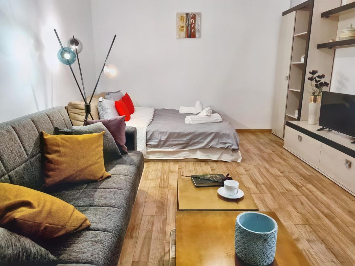 Lovely Ultracentral Apartment With Parking Cluj-Napoca Buitenkant foto