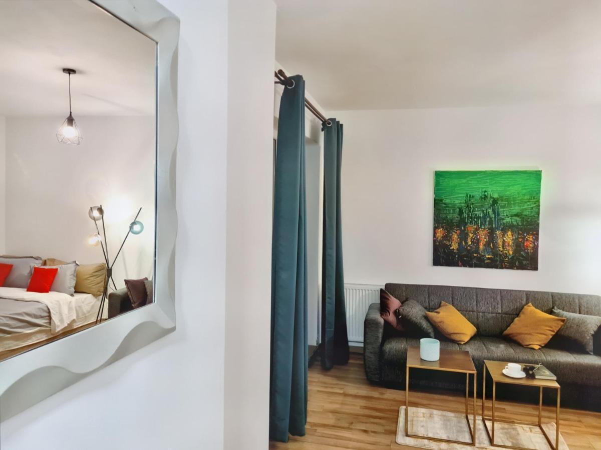 Lovely Ultracentral Apartment With Parking Cluj-Napoca Buitenkant foto