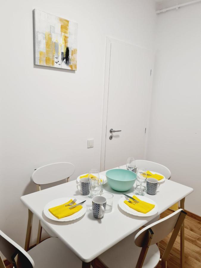 Lovely Ultracentral Apartment With Parking Cluj-Napoca Buitenkant foto
