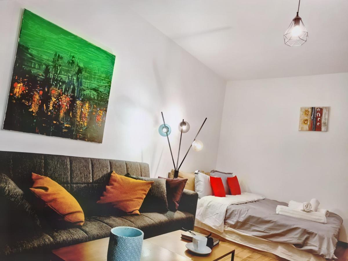 Lovely Ultracentral Apartment With Parking Cluj-Napoca Buitenkant foto